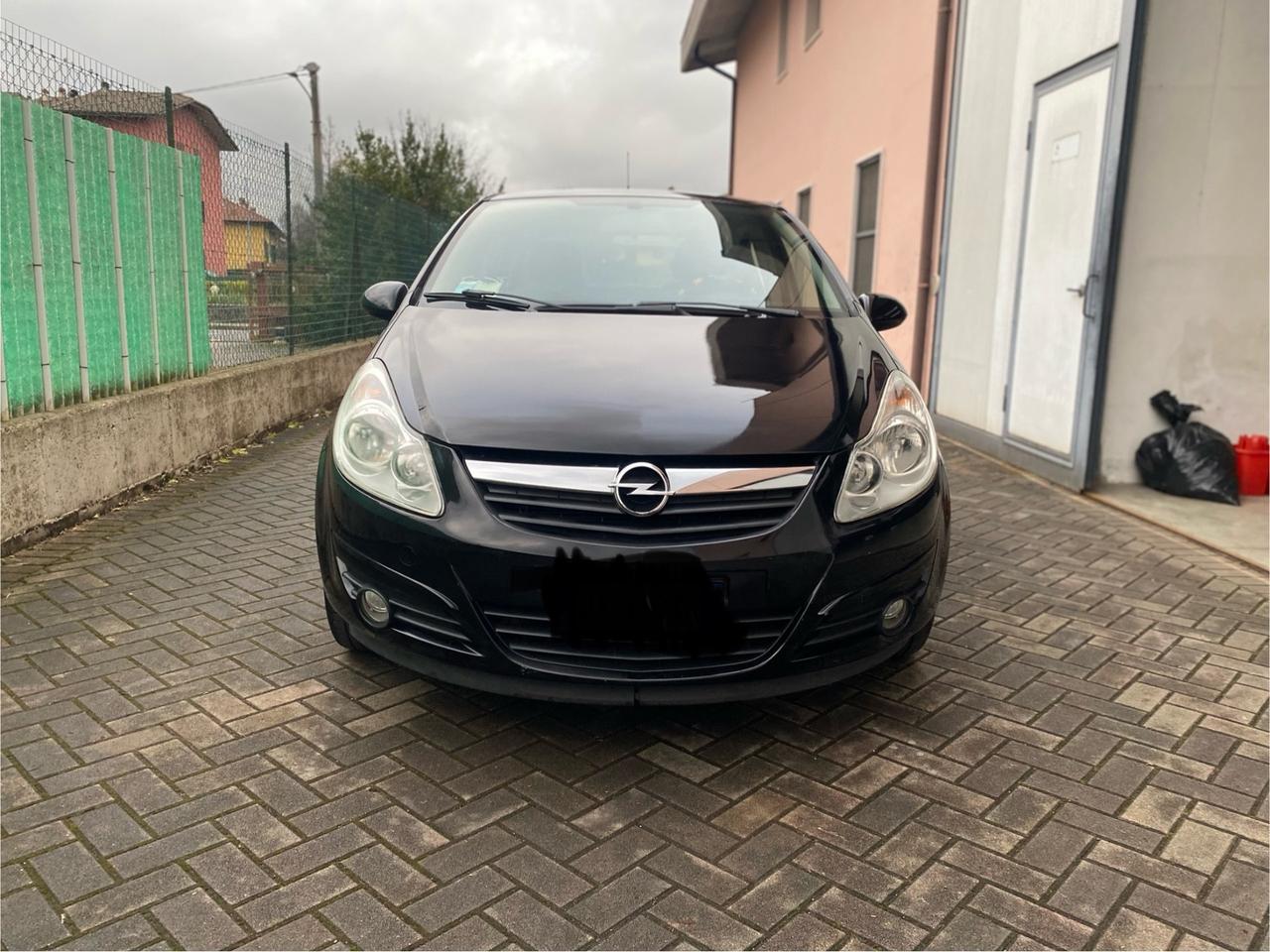 Opel Corsa 1.2 80CV 5 porte GPL neopatentati