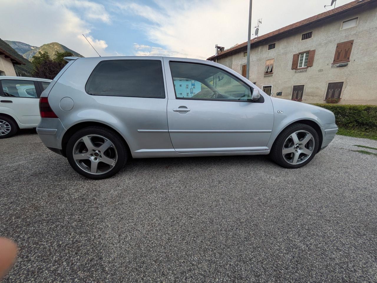 VW GOLF IV 1.8 20V T 180CV 3p. GTI