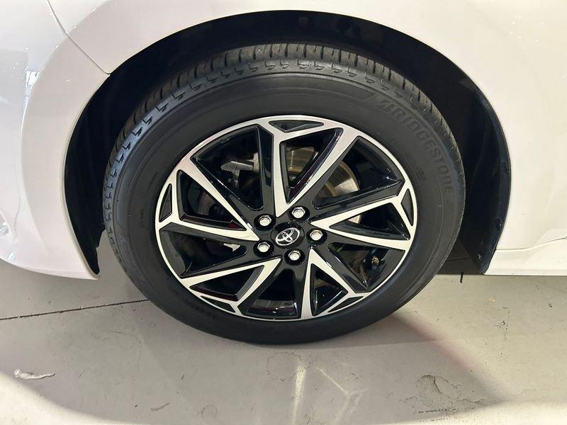Toyota Yaris Hybrid Trend MY22