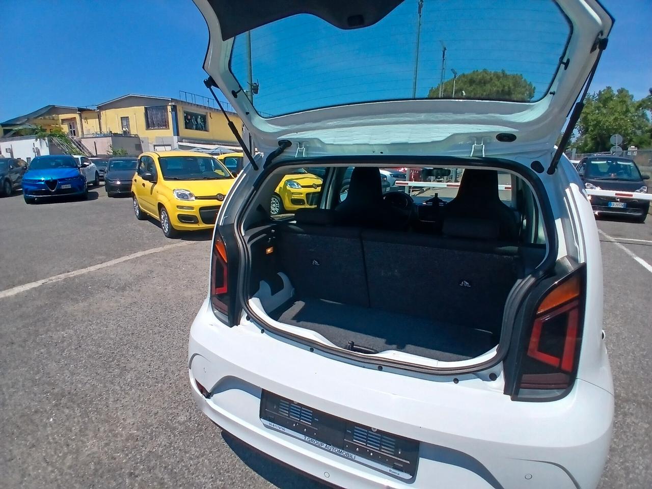 Volkswagen 1.0 5p. EVO beats up! BlueMotion Technology