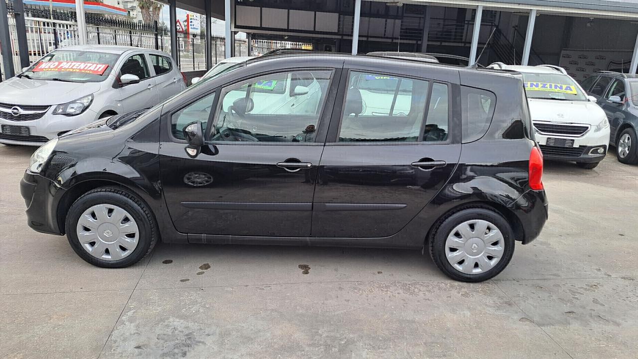 Renault Modus Grand Modus 1.2 16V TCE