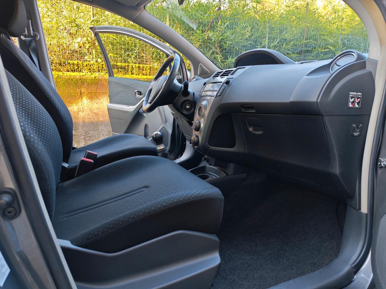 Toyota Yaris 1.0 BENZINA 70cv / 25.250km / Unipro