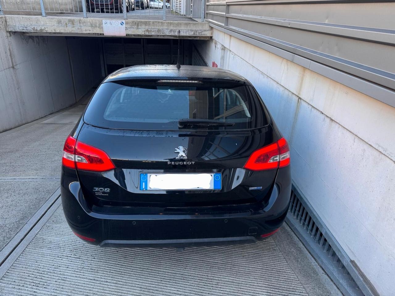 Peugeot 308 BlueHDi 100 S&S SW Business