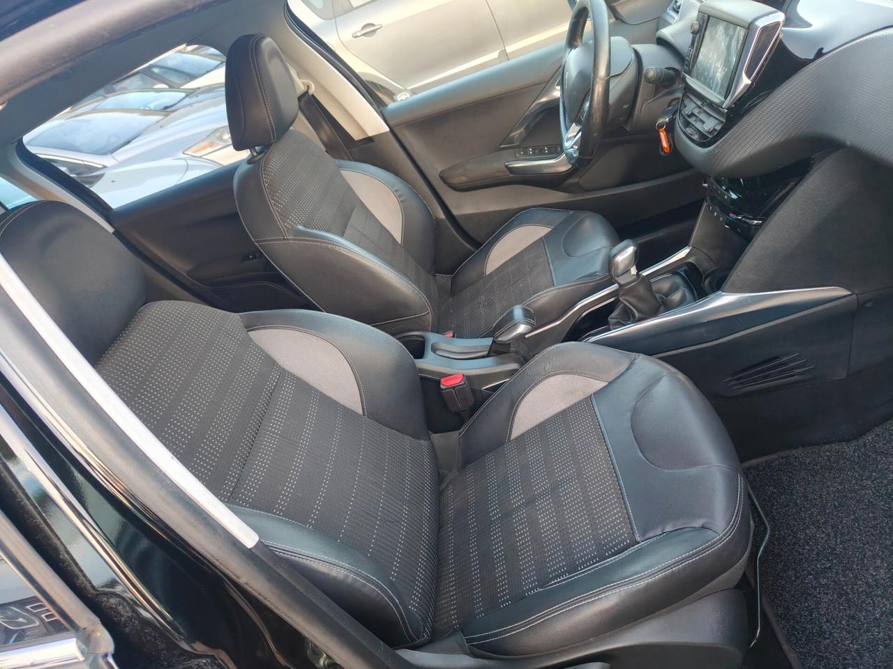 Peugeot 2008 1.6 e-HDi 92 CV Stop&Start Allure