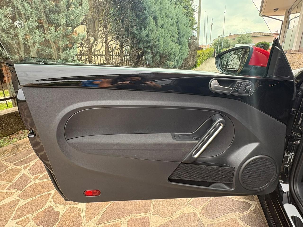 Volkswagen Maggiolino 1.2 TSI Club DSG NAVY TELECAMERA