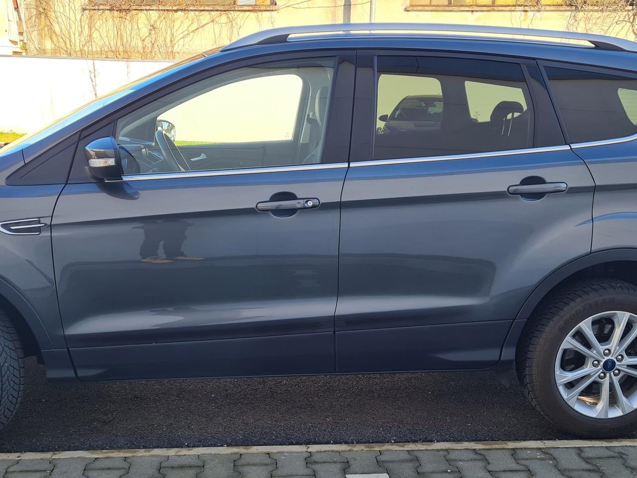 Ford Kuga 1.5 EcoBoost Titanium #9477