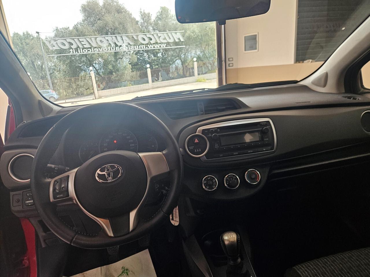 Toyota Yaris 1.4 D-4D 5 porte Lounge