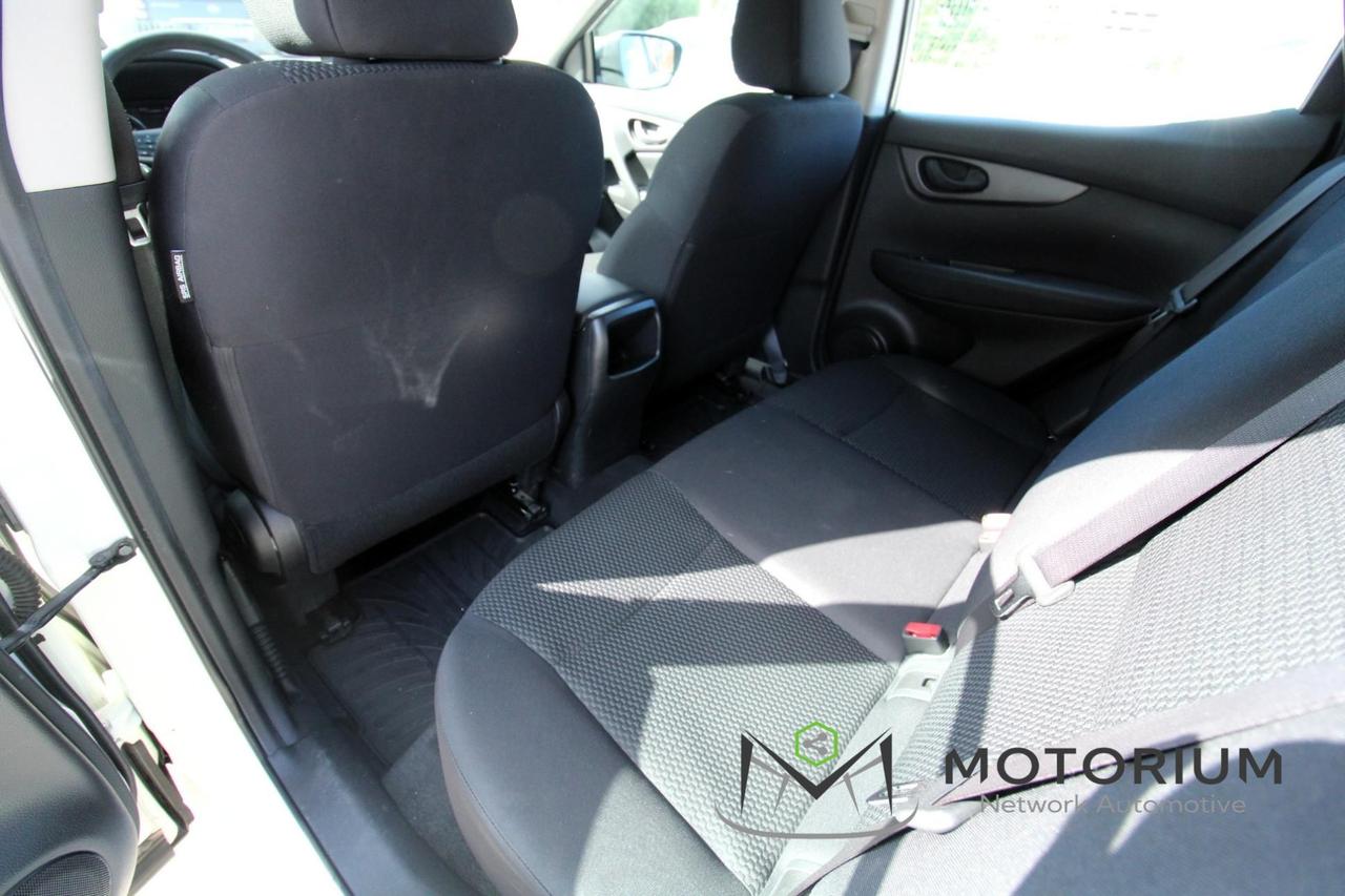 Nissan Qashqai 1.5 dci Visia 115cv dct