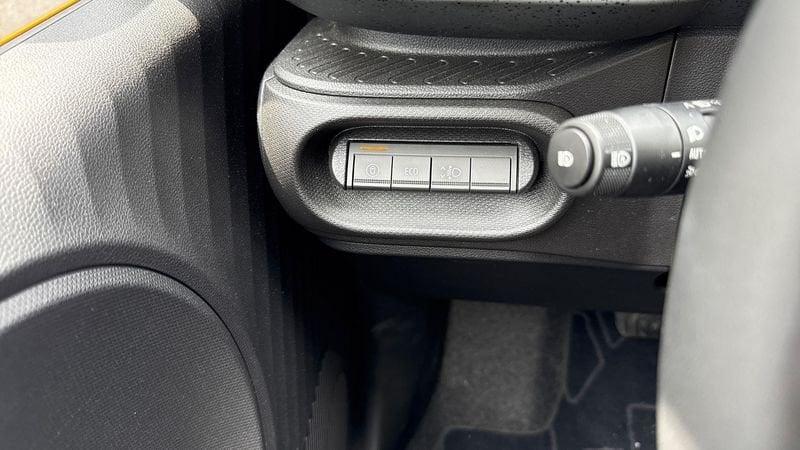 Renault Twingo Renault E-Tech electric techno 80 cv urban range