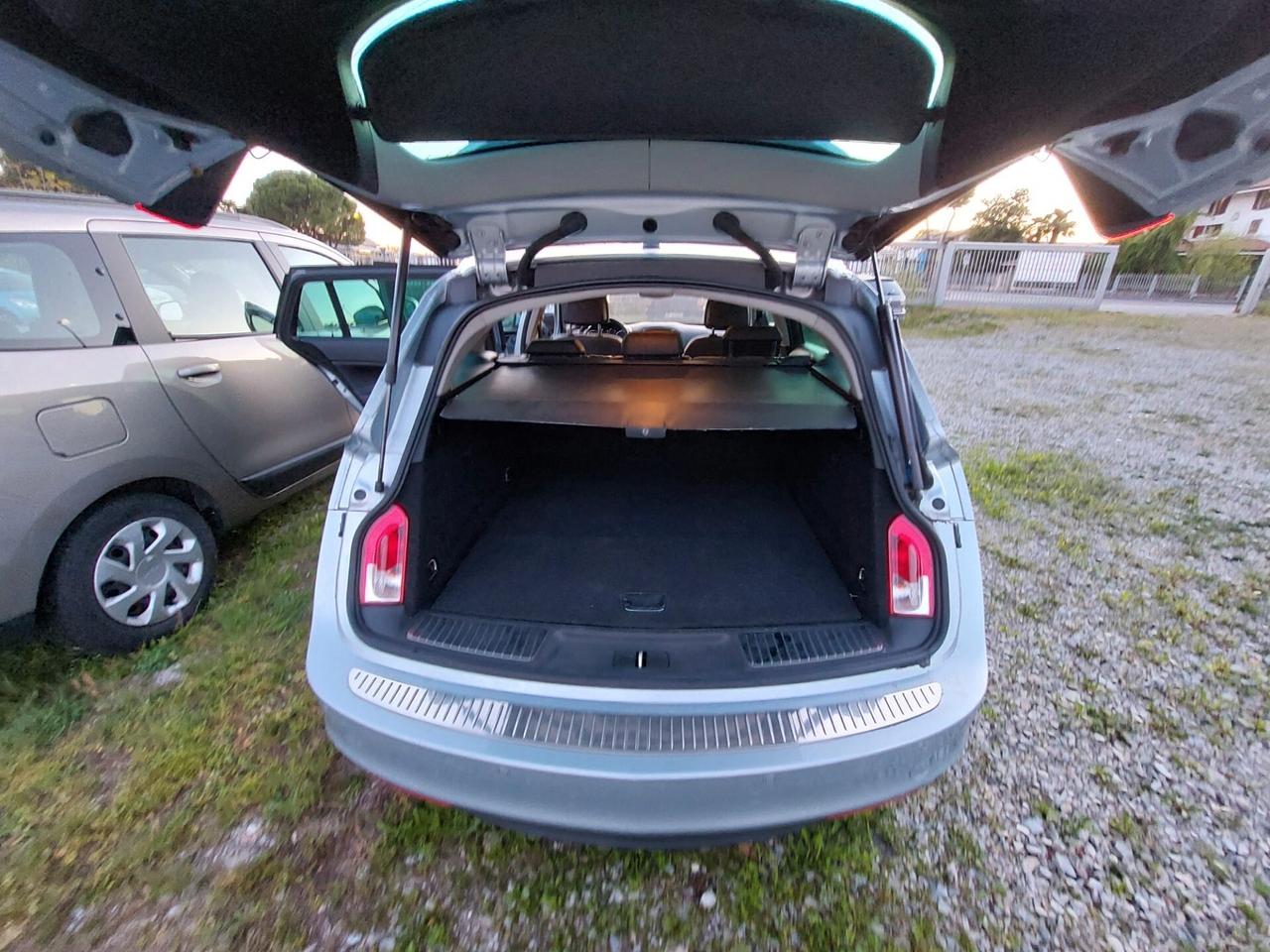 Opel Insignia 1.4 Turbo Sports Tourer GPL Tech Cosmo