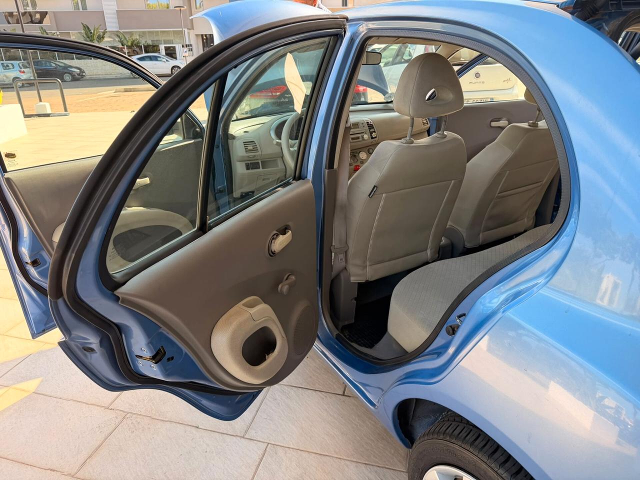 Nissan Micra 1.2 16V 5 porte Visia
