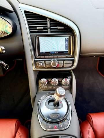 Audi R8 Coupe 4.2 V8 quattro r-tronic SEC