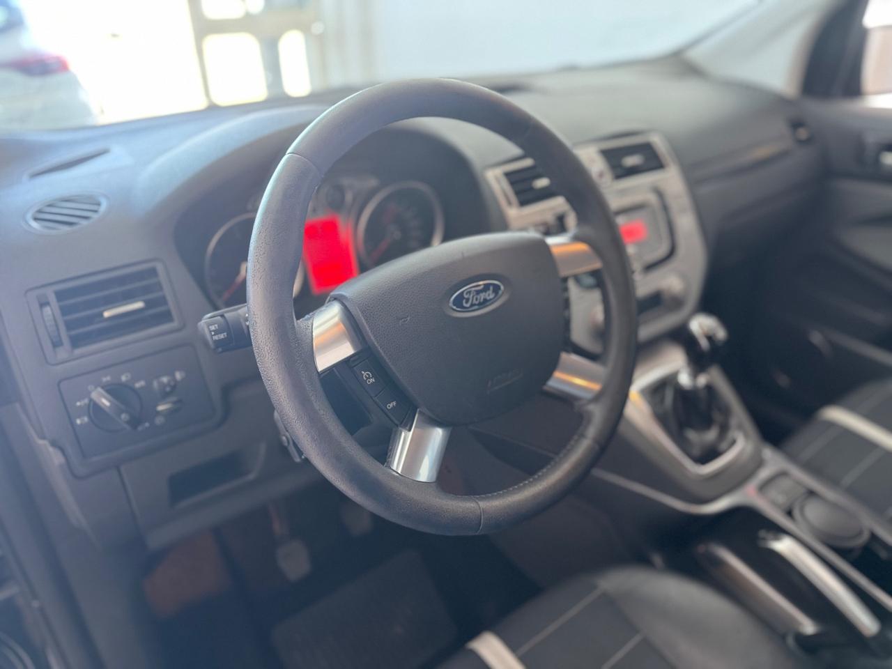 Ford Kuga 2.0 TDCi 136 CV 4WD Titanium DPF