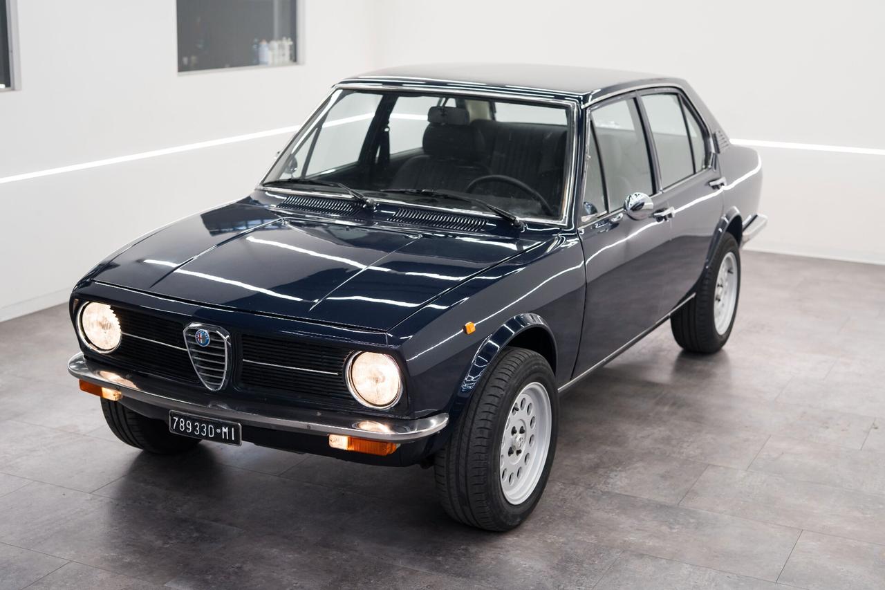 Alfa Romeo Alfetta 1.6--SCUDO STRETTO--