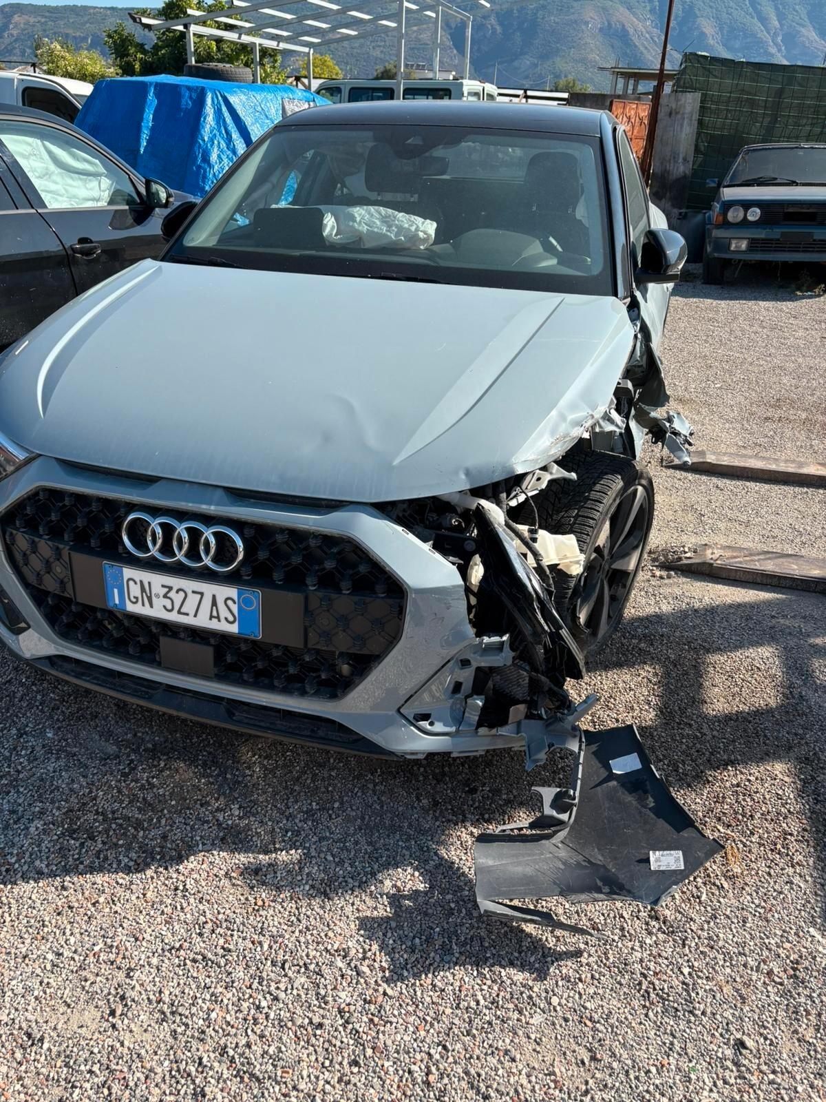Audi A1 allstreet 30 TFSI S tronic Identity Contrast