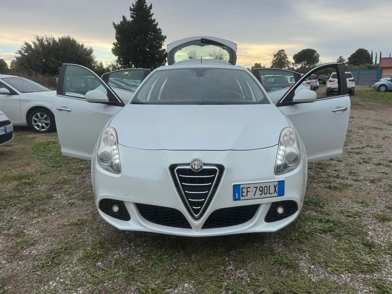 Alfa Romeo Giulietta 1.4 ben SOLAMENTE 134.000 KM
