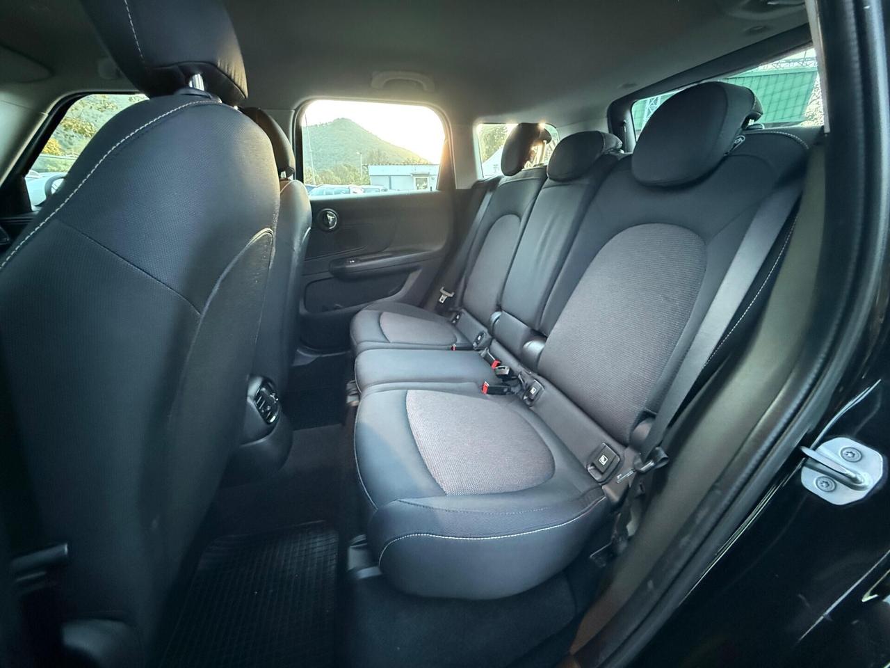 Mini Cooper 2.0 D Countryman 150 CV Business Auto.