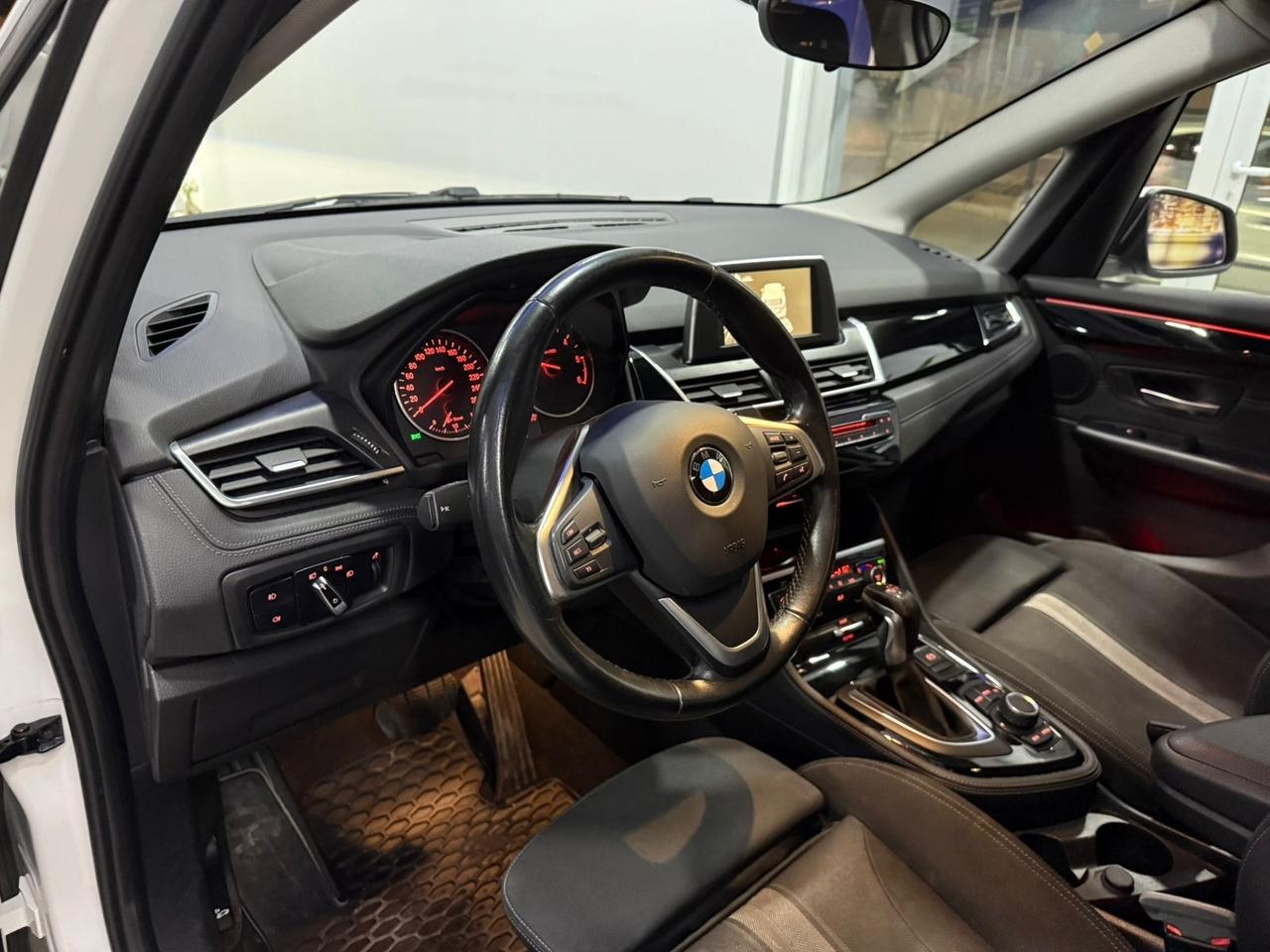 Bmw Serie 2 218d Sport-112.000 km