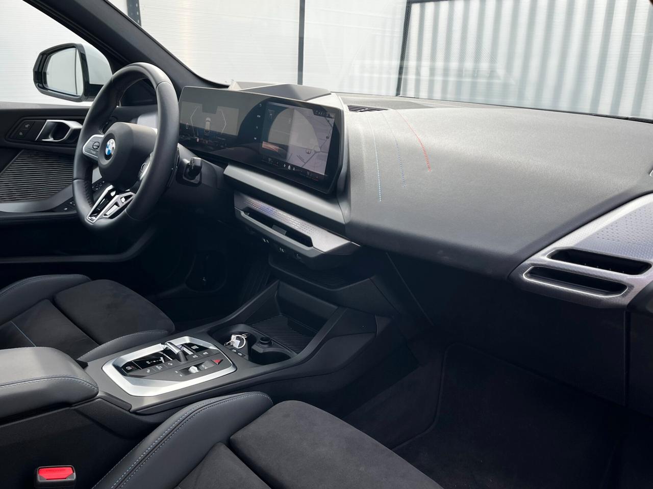 Bmw 118 118d 5p. MSport