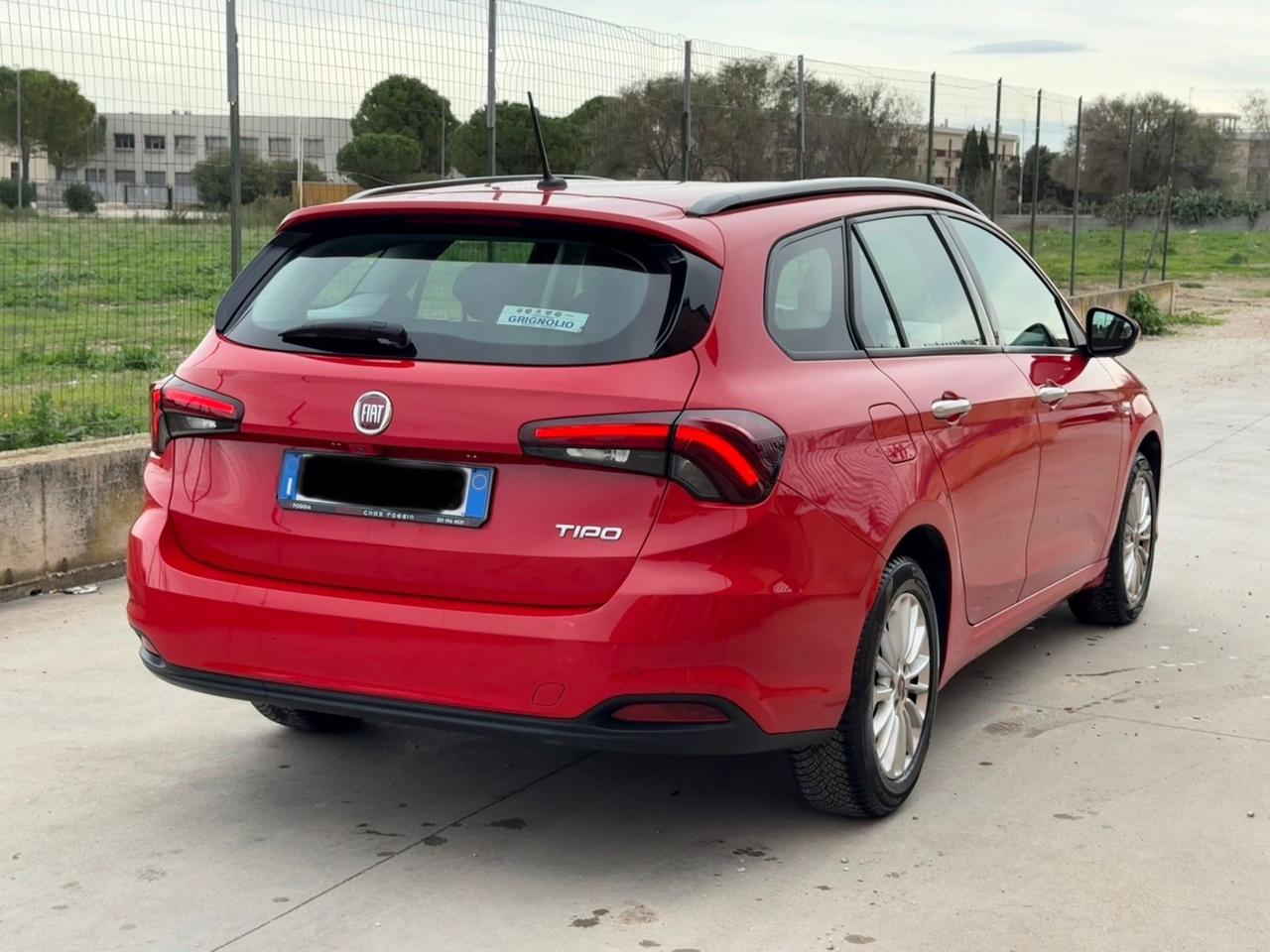 Fiat Tipo 1.6 Mjt S&S SW Red