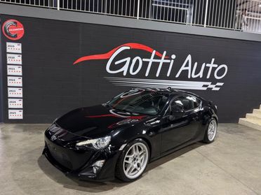 TOYOTA GT86 2.0 CERCHI DA 18 TOTAL BLACK IN SEDE