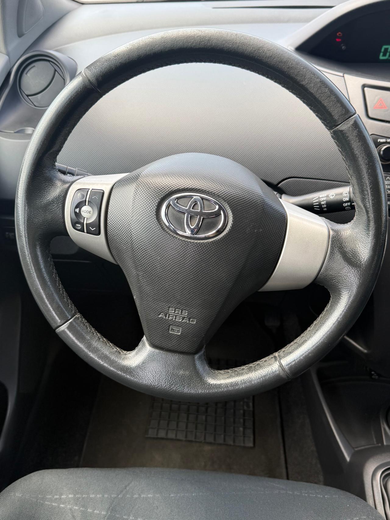 Toyota Yaris 5 Porte Yaris 5p 1.0 Sol