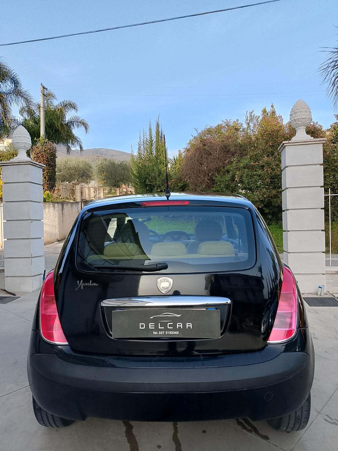 Lancia Ypsilon 1.2 Argento