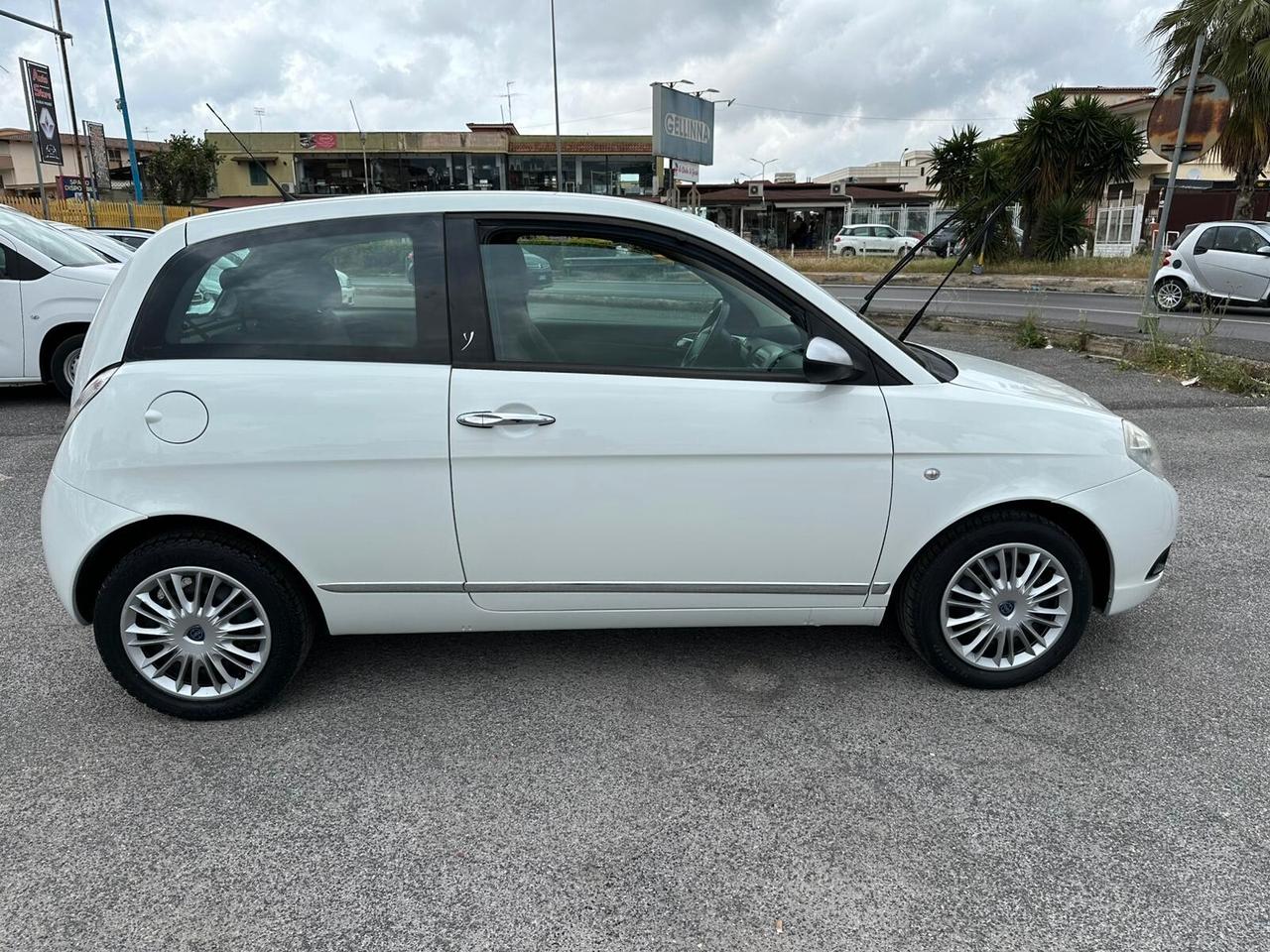 LANCIA YPSILON 1.2BENZINA 60CV 100MILAKM