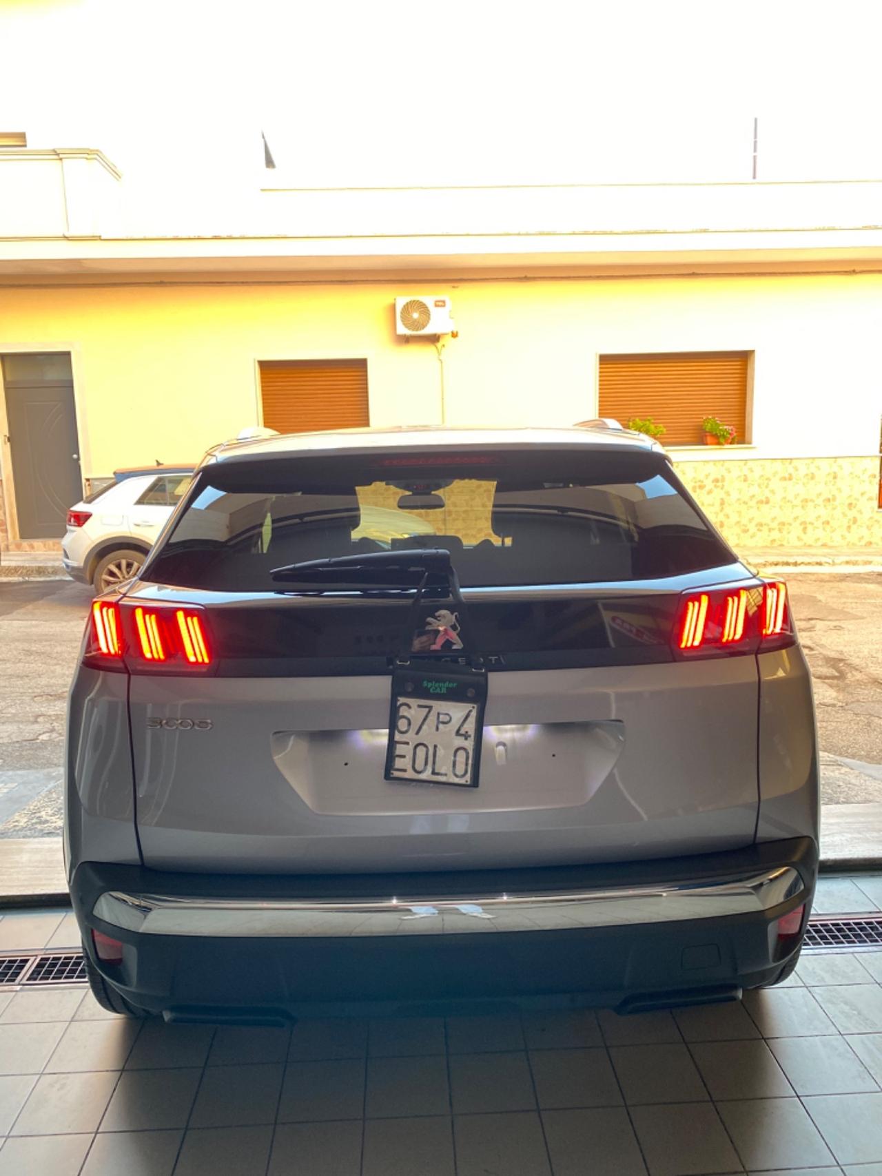 Peugeot 3008 Allure 130cv EAT8 ESCLUSO IVA