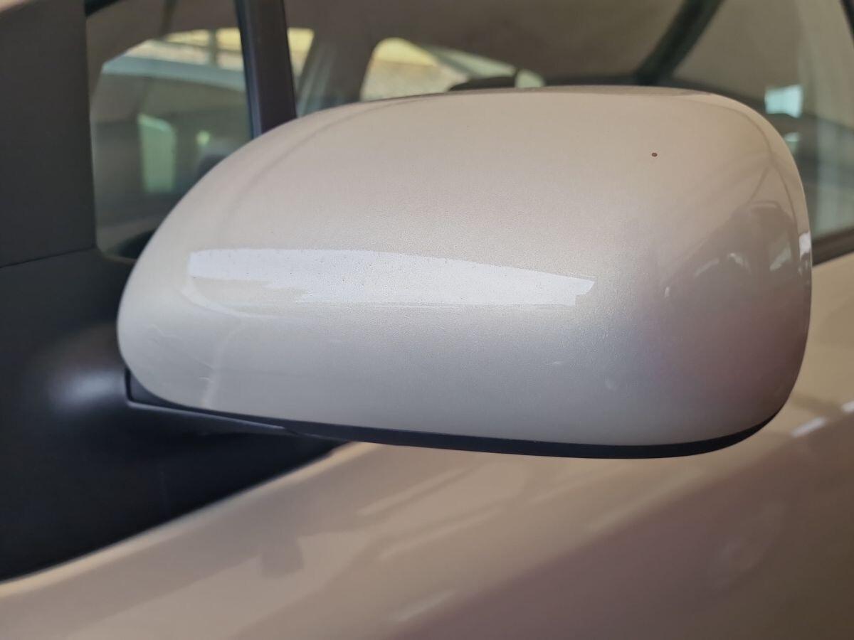 TOYOTA YARIS 1.0 NOW