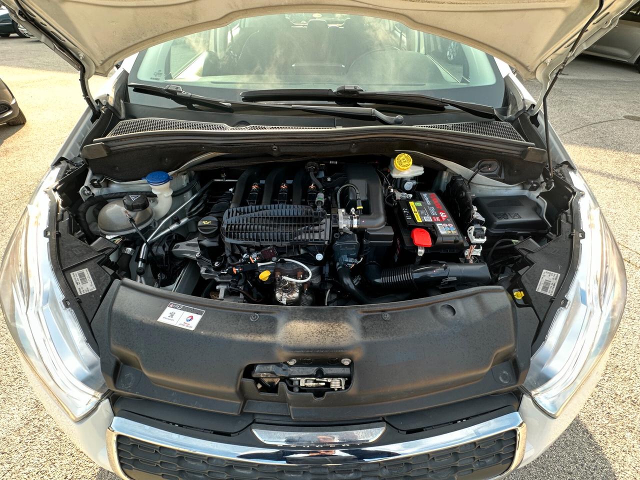 PEUGEOT 208 1.2 VTi 82 CV 5 porte Active