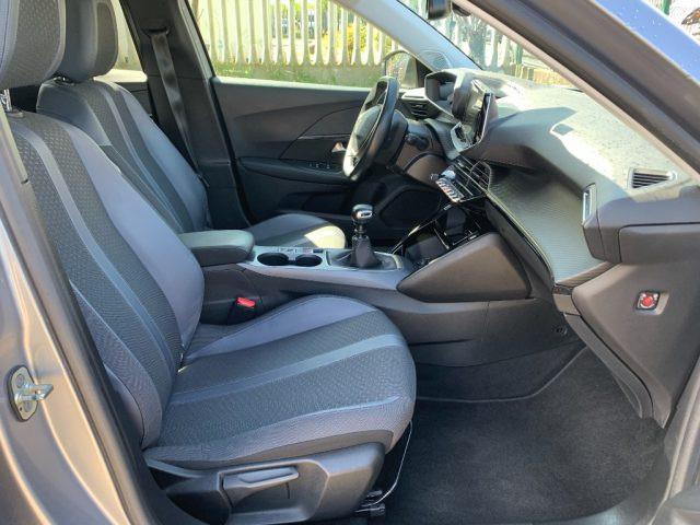 PEUGEOT 2008 PureTech 130 S&S Allure