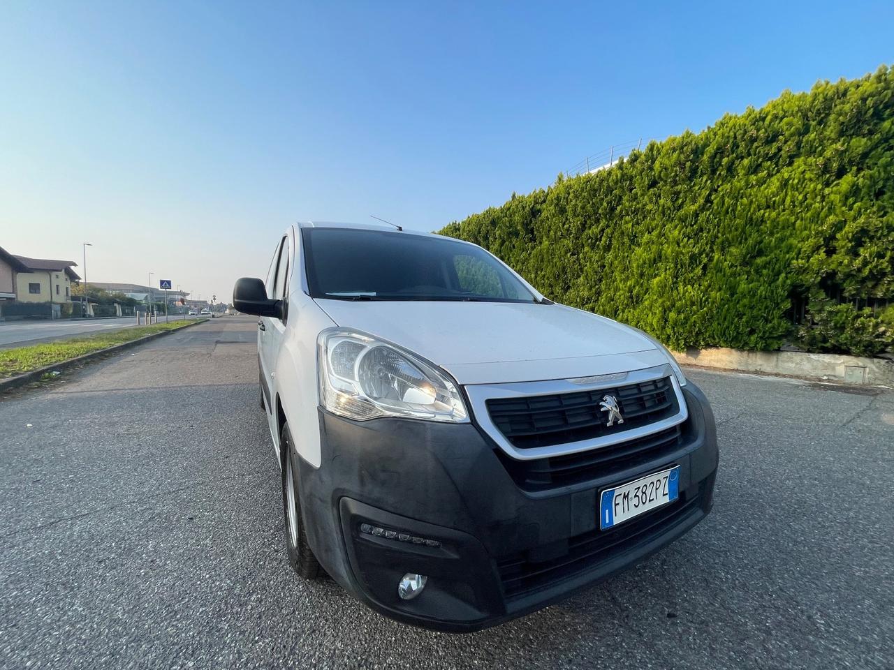 Peugeot Partner BlueHDi 75 L1 Furgone Pro