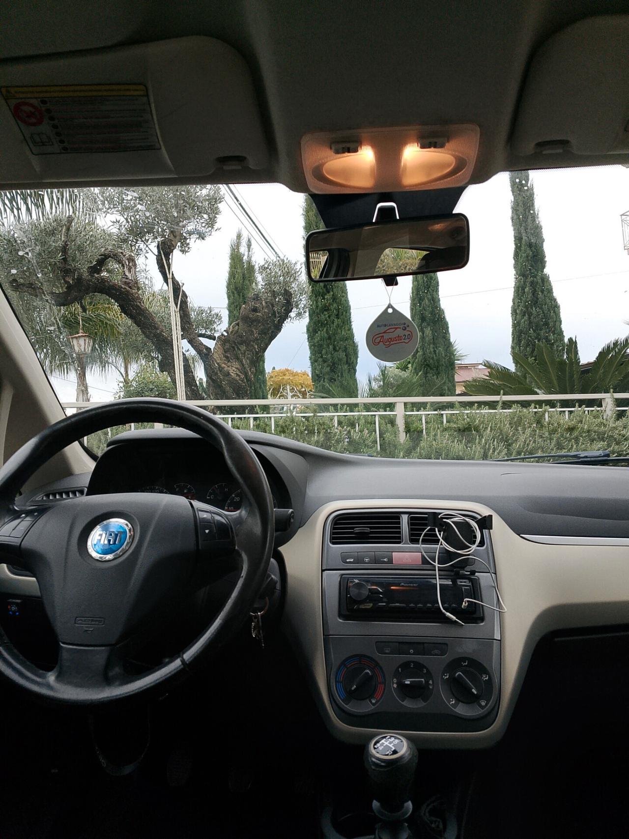 Fiat Grande Punto 1.4 benzina GPL