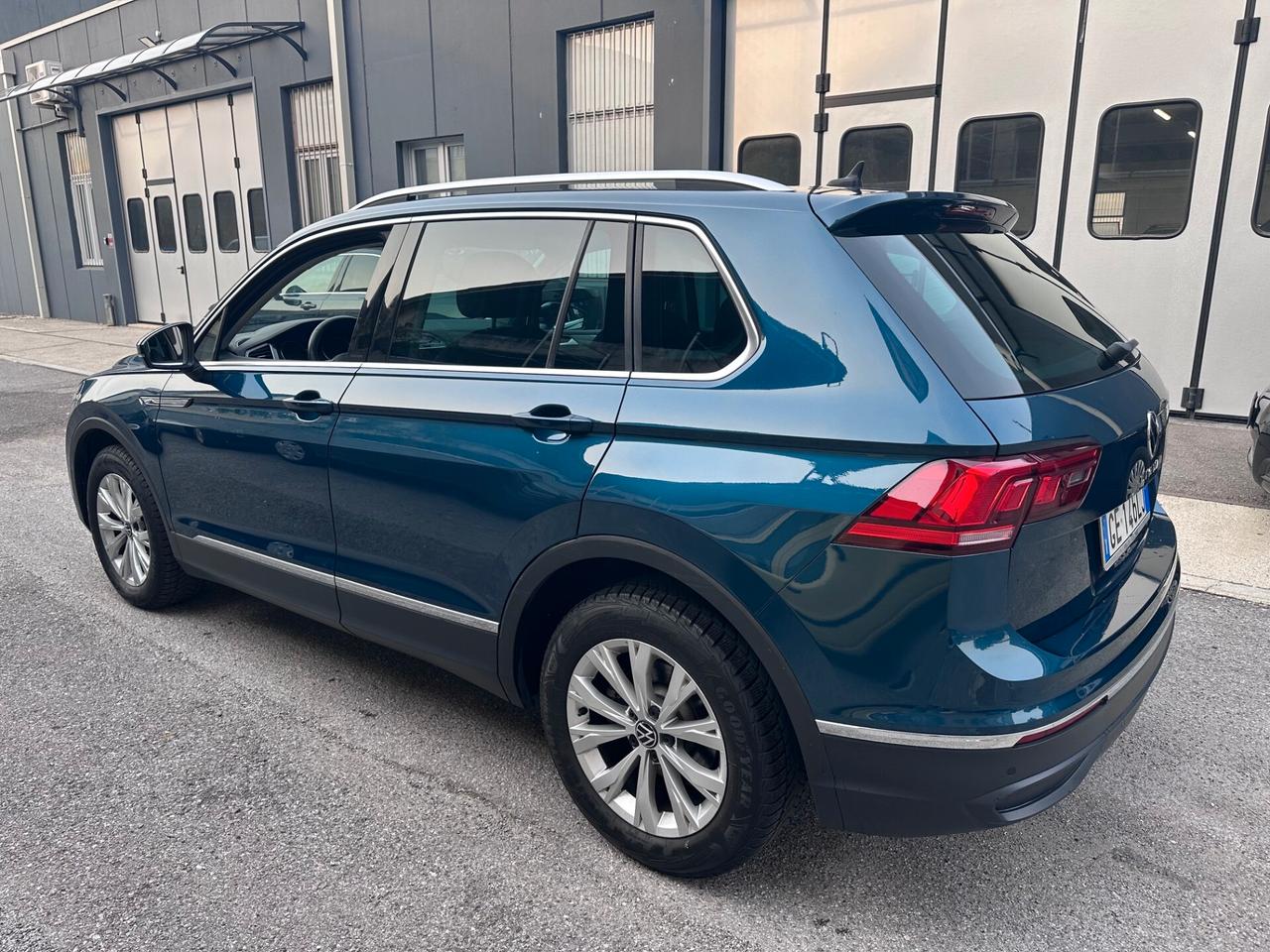 Volkswagen Tiguan 2.0 TDI 150 CV SCR DSG Elegance
