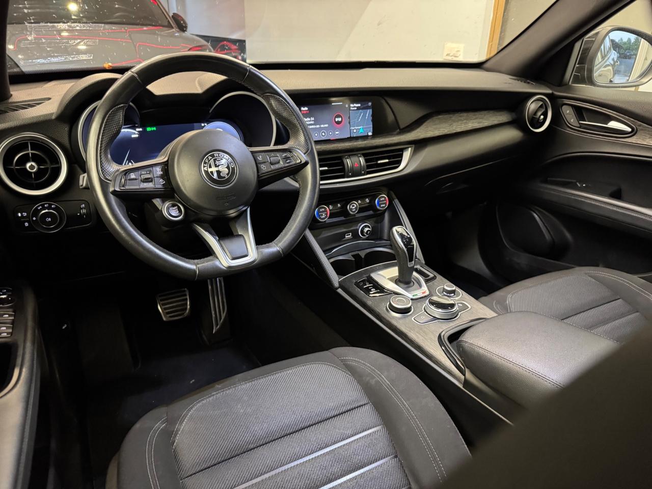 Alfa Romeo STELVIO 2.2 TURBODIESEL 160 CV AT8 RWD SUPER ( 11/2022 )