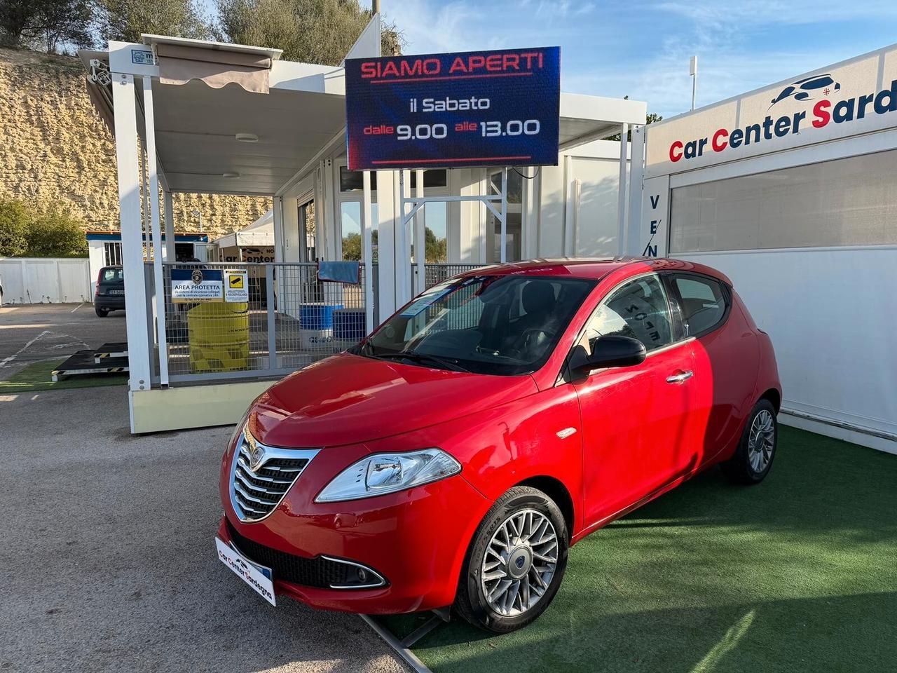 Lancia Ypsilon 0.9 TwinAir 85 CV 5 porte S&S Gold