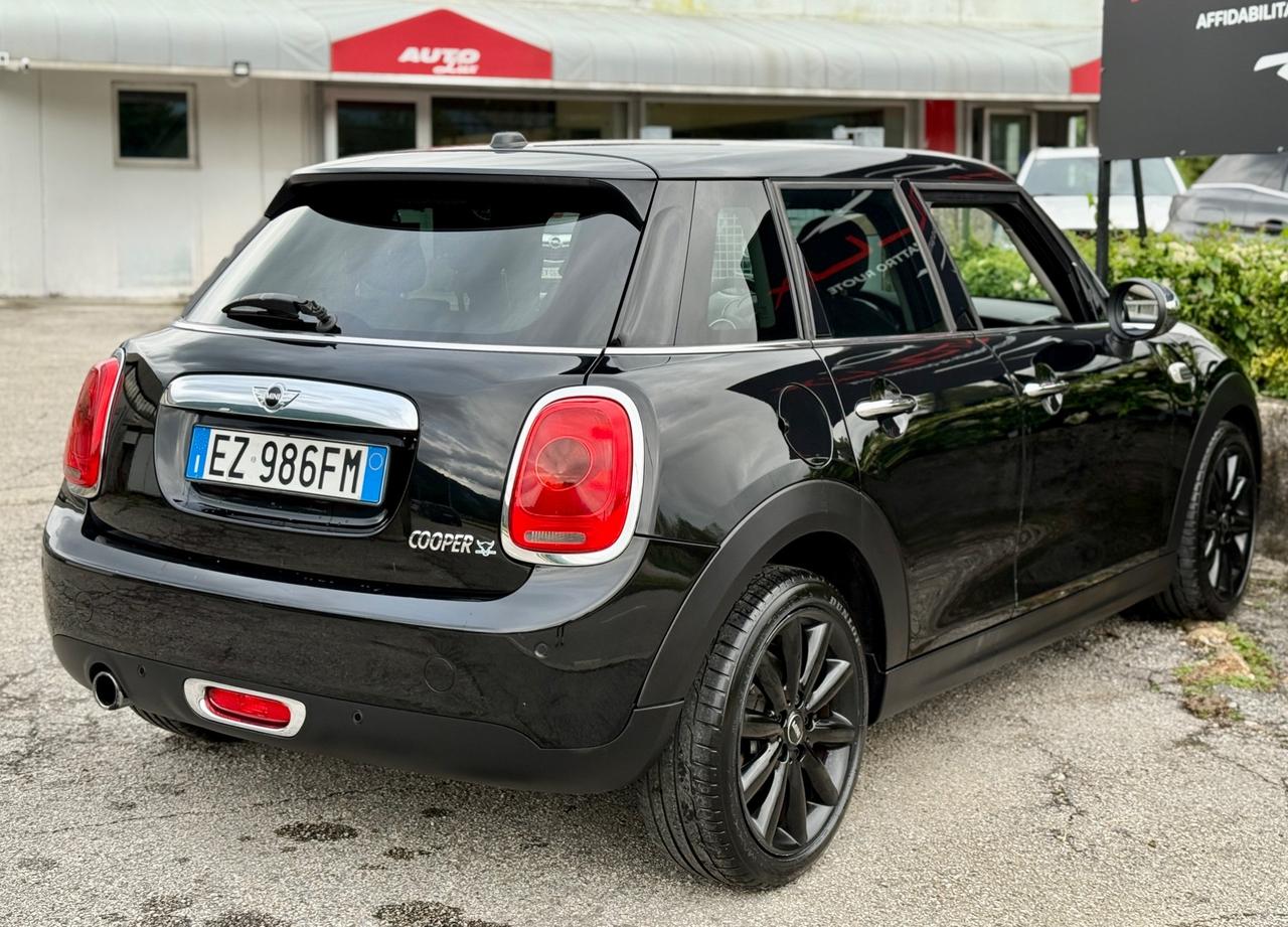 MINI Cooper 1.5BENZINA / AUTOMATICO 5PT 147.000