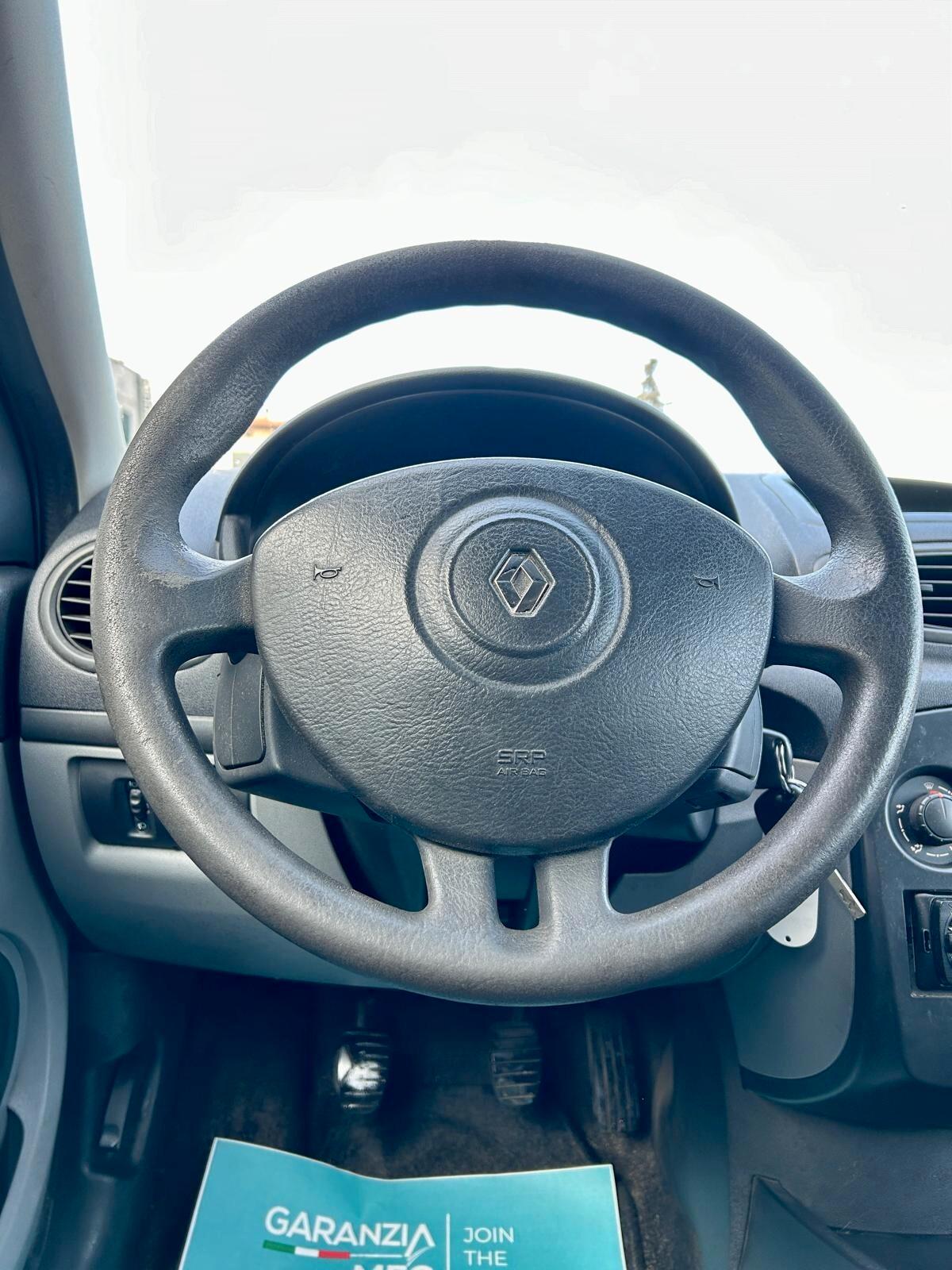 Renault Clio 1.2 16V 3 porte Dynamique - ok neopatentato