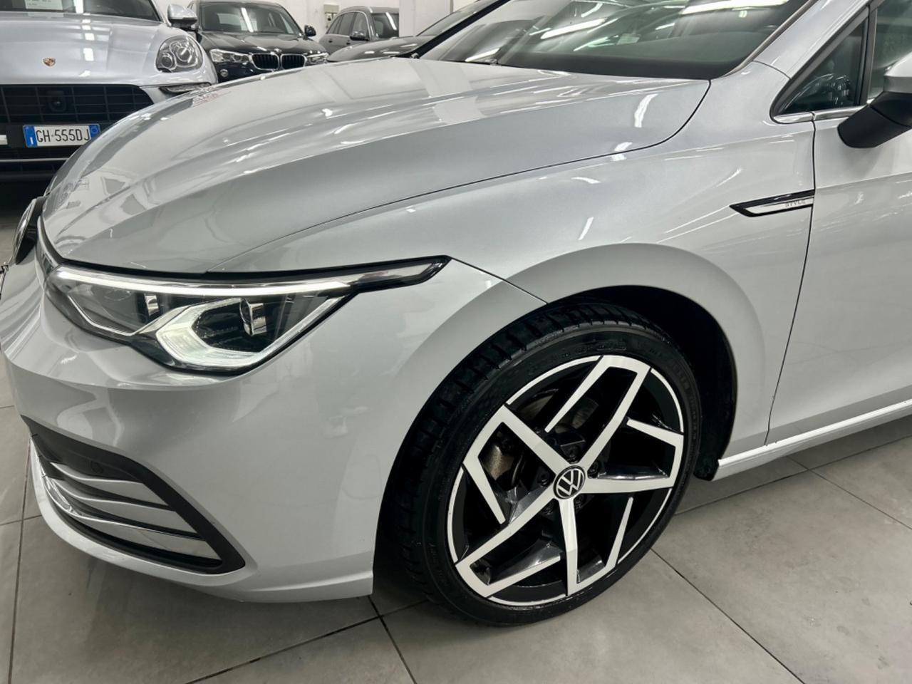 VW Golf 8 2.0 TDI DSG SCR Style FINANZIABILE