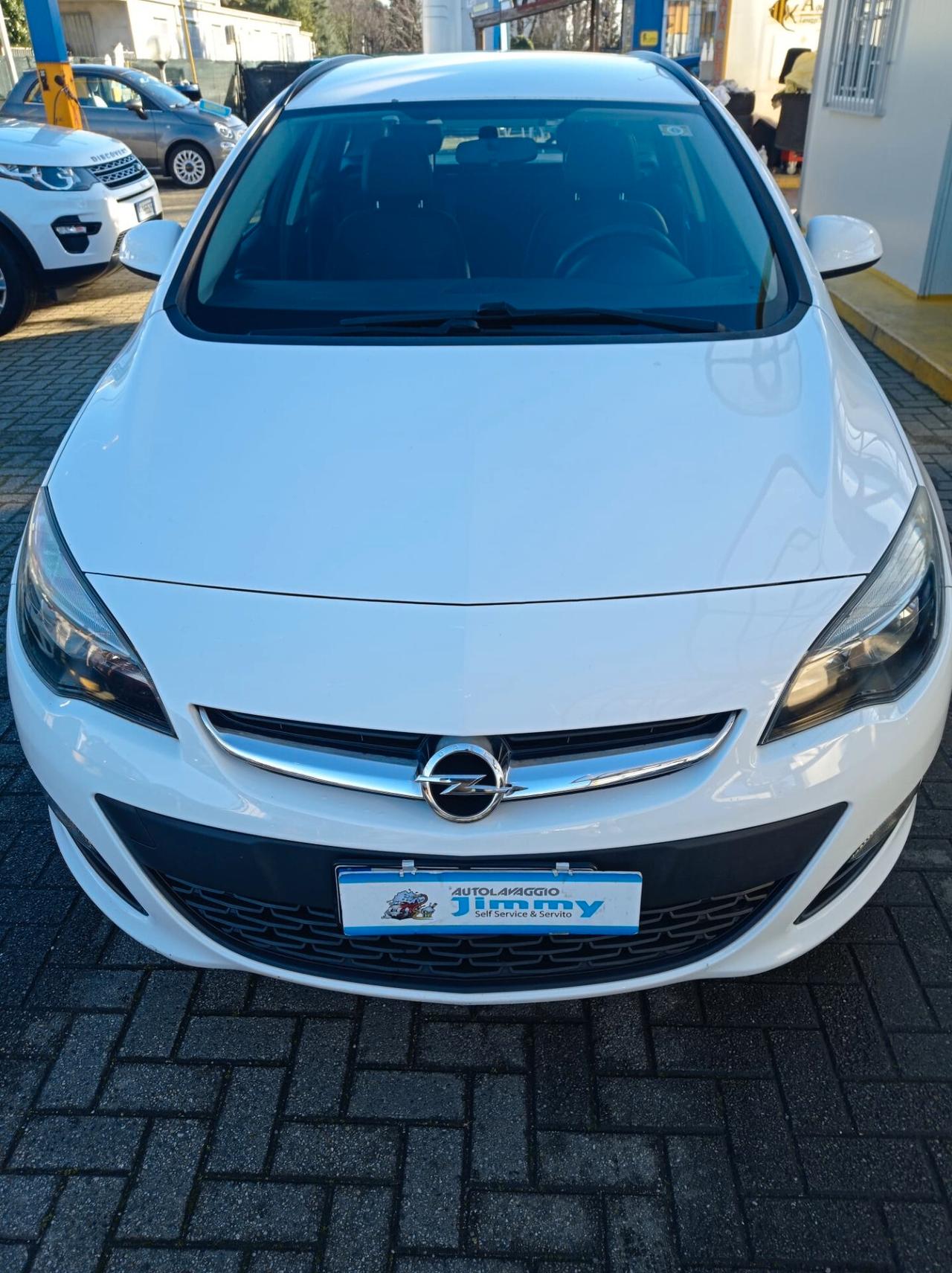 Opel Astra 1.4 Turbo 140CV 4 porte GPL Tech Advance