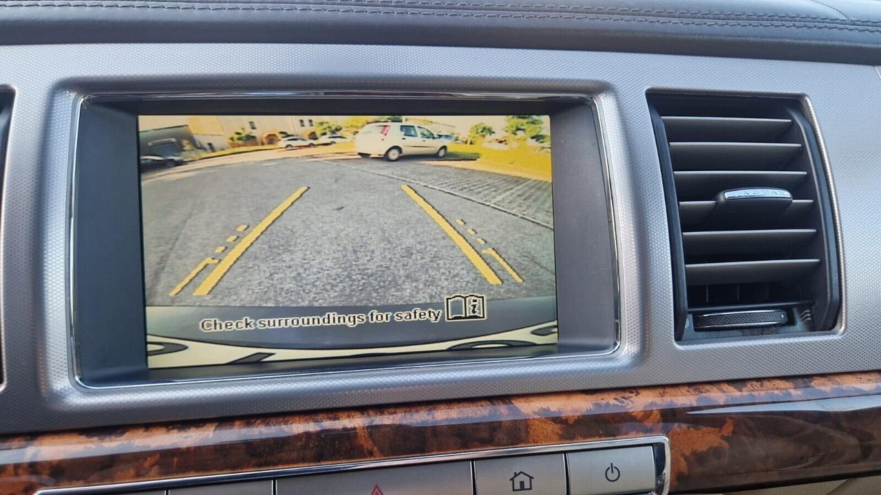 Jaguar XF 3.0 DS V6 Premium Luxury