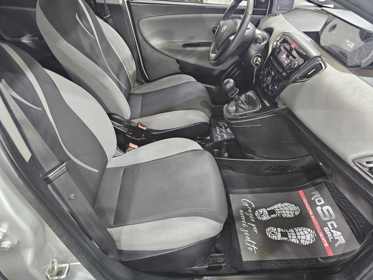 Lancia Ypsilon 1.2 GPL 69cv