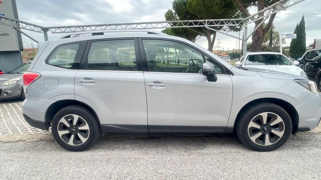 Subaru Forester 2.0i Style lineartronic