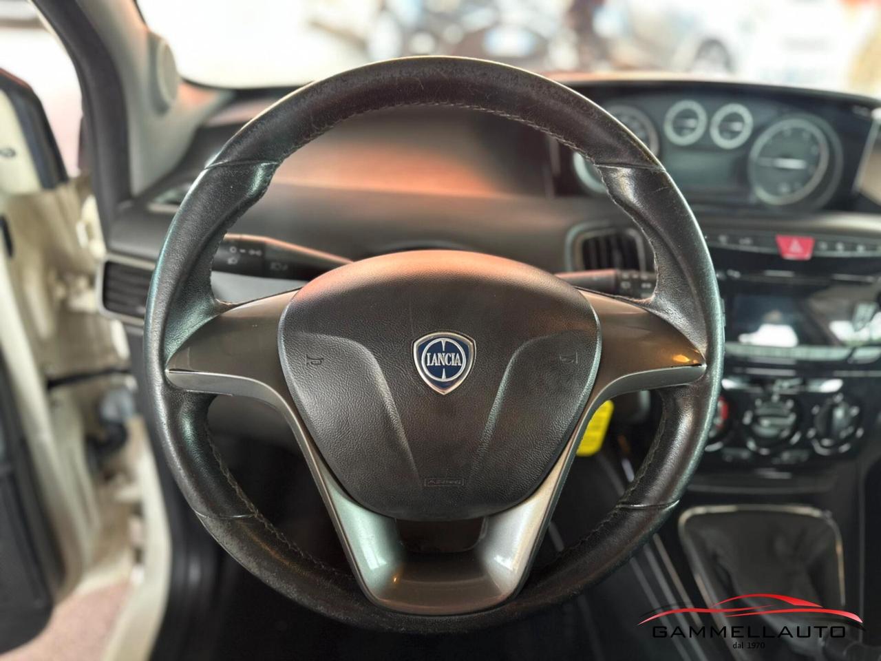 Lancia Ypsilon 1.3 MJT Silver 95CV