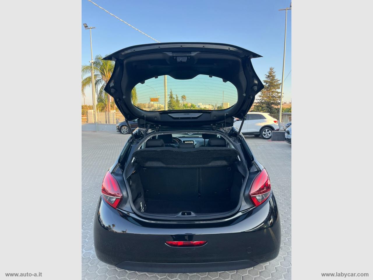 PEUGEOT 208 BlueHDi 100 S&S 5p. Allure