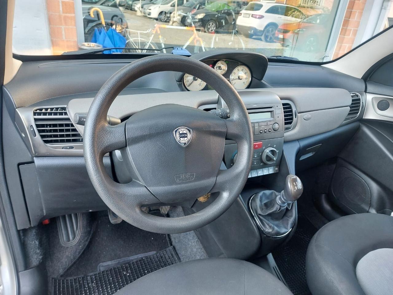 Lancia Ypsilon 1.2 16V UNICO PROPRIETARIO OK NEOPATENTATI