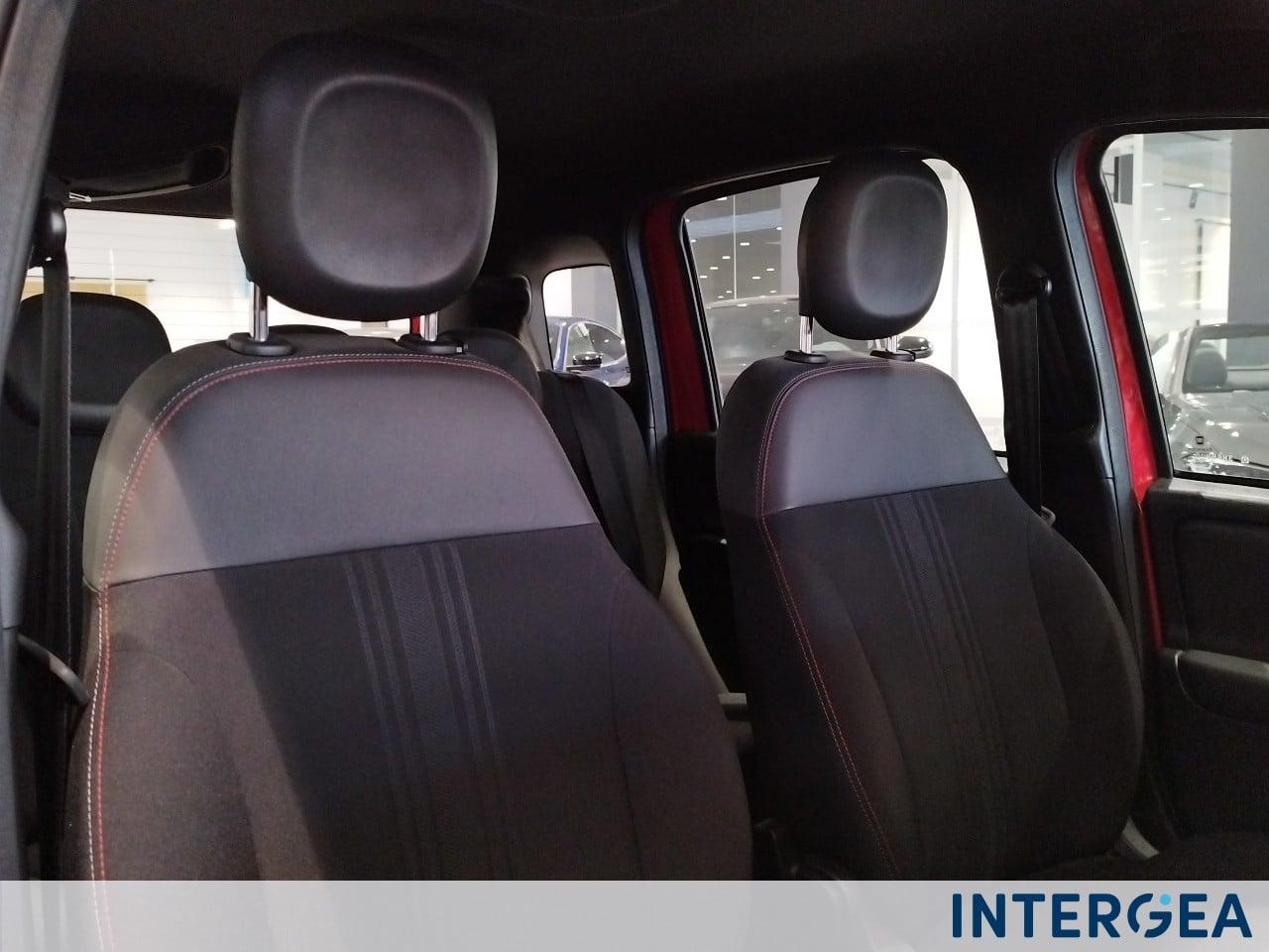 FIAT Panda 1.0 firefly hybrid Sport s&s 70cv