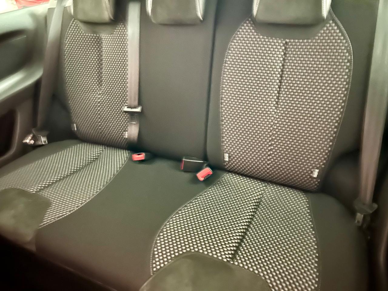 Ds DS3 3 1.4 VTi 95 Just Black