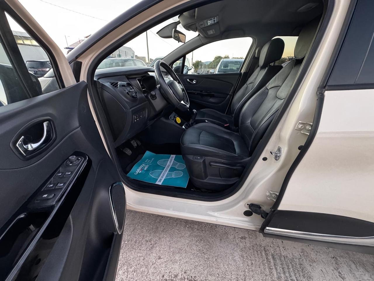 Renault Captur dCi 8V 90 CV EDC Start&Stop Energy Iconic